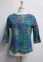 The popular Suzanne Top by "Su Placer" (4 prints)